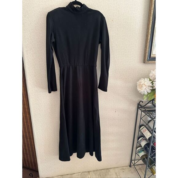 DJ’s Dresses & Skirts - Vintage DJ’s heavy knit dress